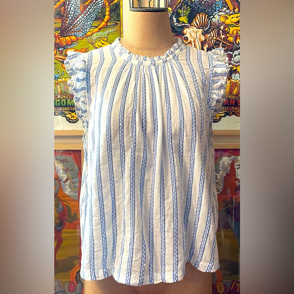 Blue & white stripe cotton tank size large. Isabella Sinclair